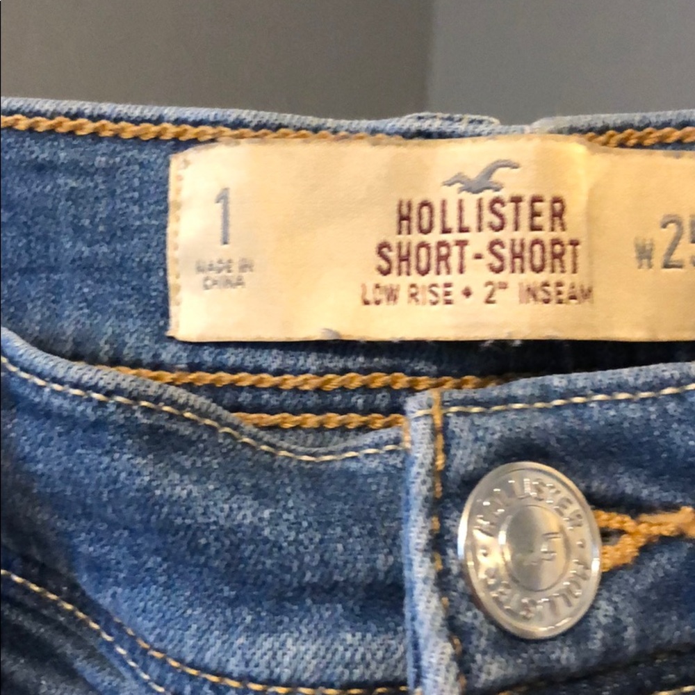 Hollister Jean shorts - Picture 2 of 3